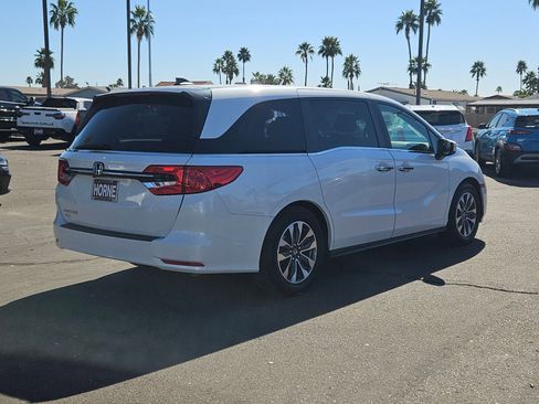 Used 2021 Honda Odyssey EX-L image 5