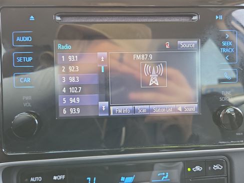 Used 2019 Toyota Corolla SE image 28