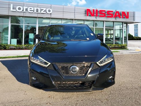 Used 2022 Nissan Maxima SR w/ Sport Mat Group image 2