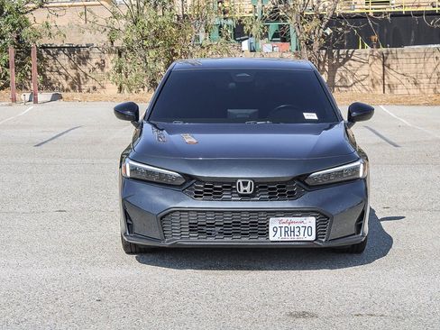 Used 2025 Honda Civic Sport image 2