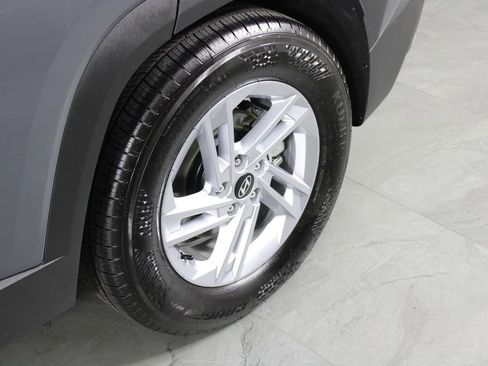 Certified 2026 Hyundai Tucson SE image 12