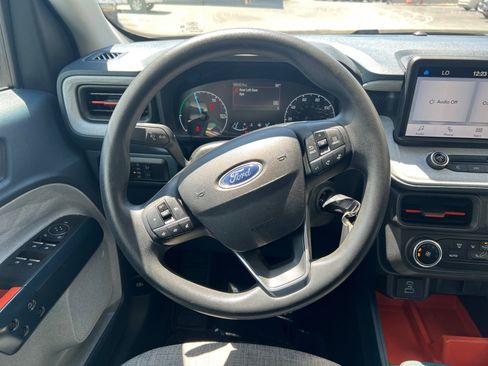 Used 2023 Ford Maverick XLT FWD image 9
