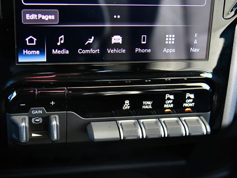 Used 2025 RAM 2500 Big Horn image 28