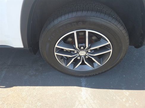 Used 2018 Jeep Grand Cherokee Limited RWD image 29