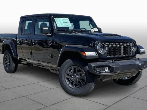 New 2026 Jeep Gladiator Sport AWD/4WD image 2