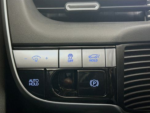 Used 2024 Hyundai Ioniq 5 SEL image 16
