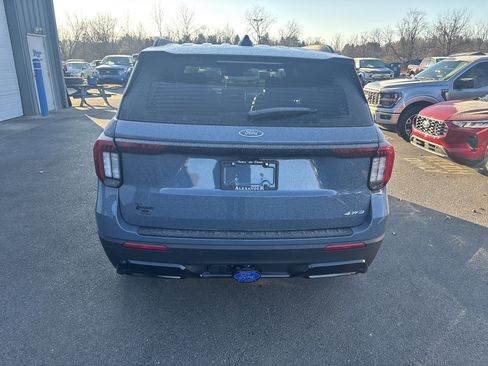 New 2026 Ford Explorer ST-Line w/ ST-Line Street Pack image 4