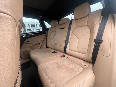 Used 2019 Porsche Macan image 13