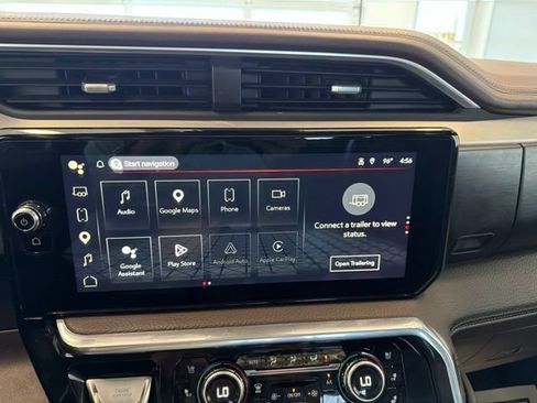 Used 2023 GMC Sierra 1500 Denali w/ Denali Reserve Package AWD/4WD image 28