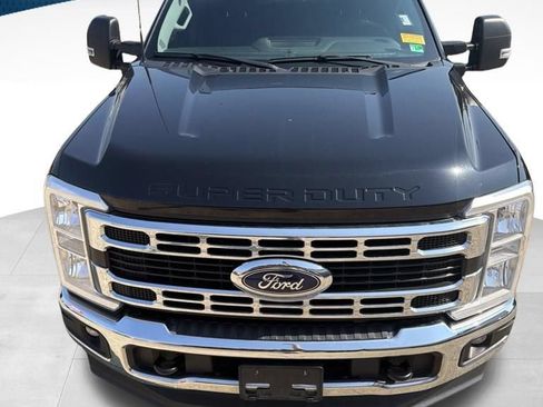 Used 2023 Ford F250 XLT w/ FX4 Off-Road Package AWD/4WD image 1