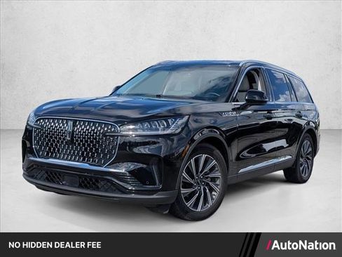 Used 2025 Lincoln Aviator 2WD image 1