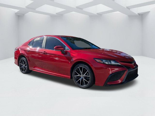 Used 2021 Toyota Camry SE w/ Convenience Package FWD image 2