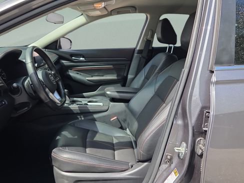 Used 2021 Nissan Altima 2.5 SR AWD/4WD image 9