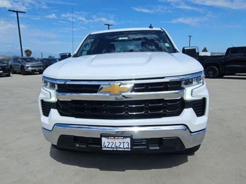 Used 2023 Chevrolet Silverado 1500 LT w/ Protection Package RWD image 3