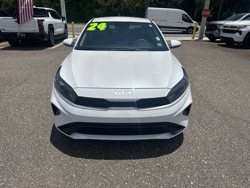 Used 2024 Kia Forte LXS FWD image 11