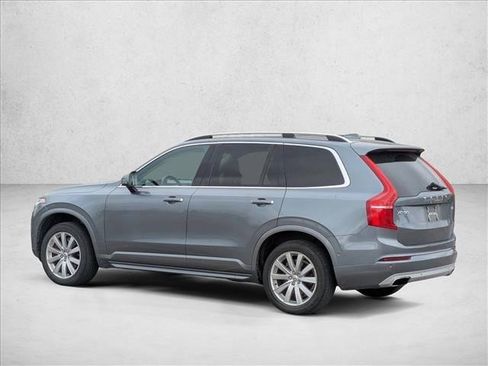 Used 2018 Volvo XC90 T6 Momentum w/ Convenience Package image 3
