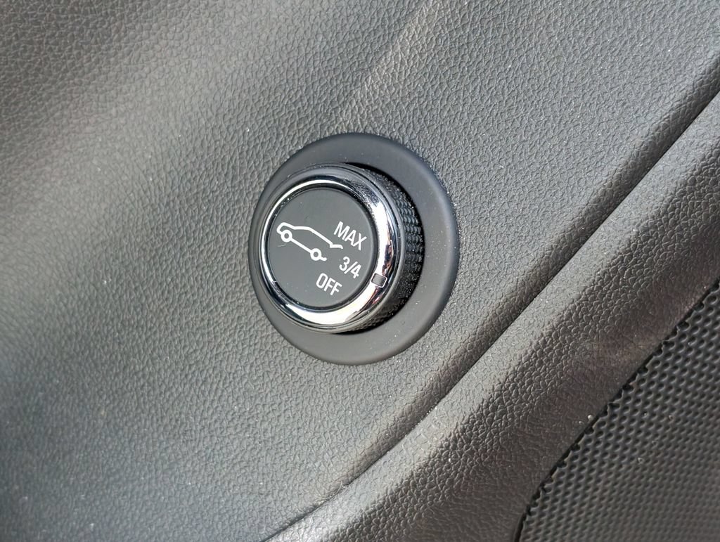 Used 2024 Chevrolet Blazer Premier w/ Enhanced Convenience Package FWD image 37