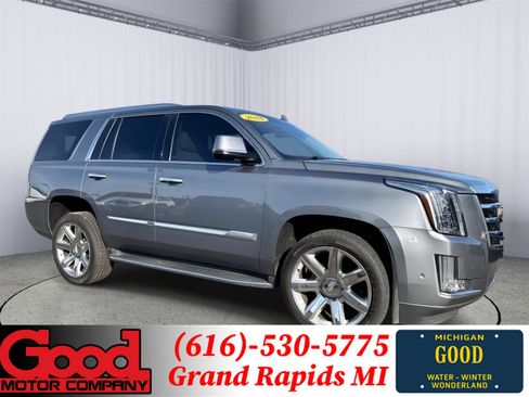 Used 2018 Cadillac Escalade Luxury image 1