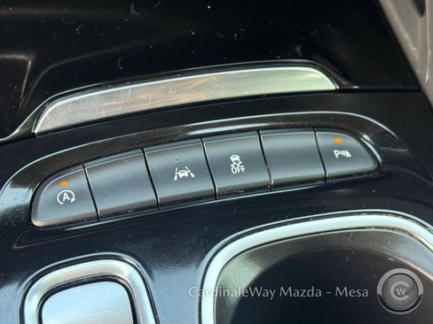 Used 2023 Buick Envision Preferred image 17