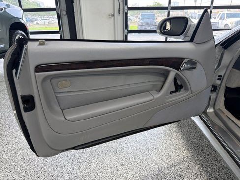 Used 2001 Mercedes-Benz SL 500 image 13
