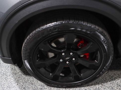 Used 2023 Ford Explorer ST w/ Technology Package image 11