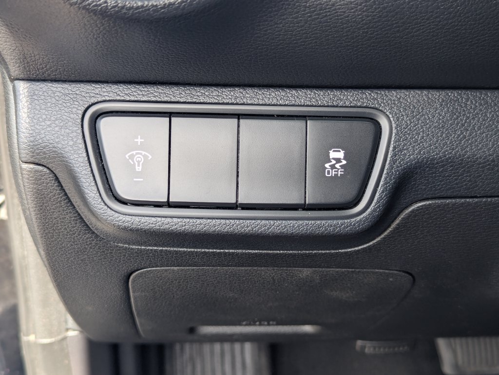 Used 2023 Kia Forte LXS FWD image 22