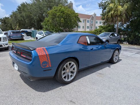 Used 2020 Dodge Challenger R/T Scat Pack RWD image 4
