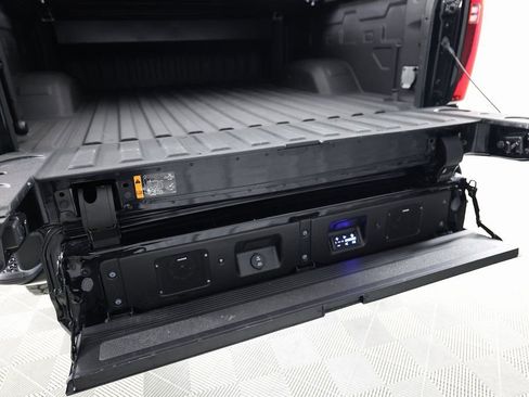 Used 2024 GMC Sierra 2500 Denali Ultimate image 10