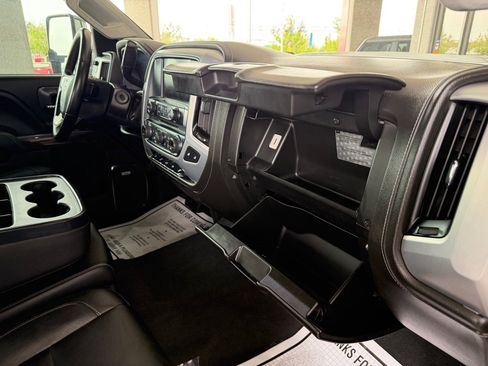 Used 2019 GMC Sierra 2500 SLT w/ Duramax Plus Package AWD/4WD image 39