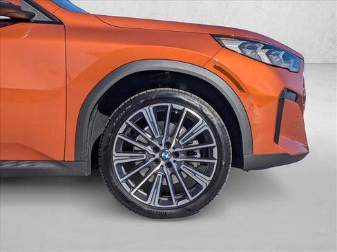 Used 2025 BMW X2 xDrive28i w/ Technology Package image 23