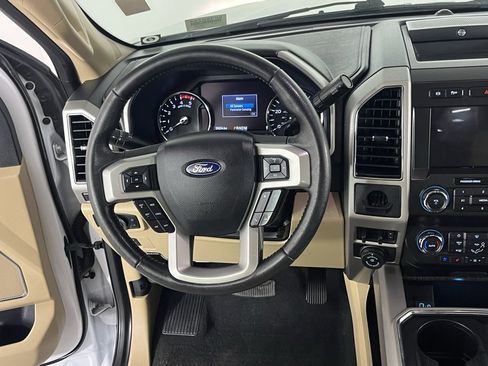 Used 2020 Ford F250 Lariat w/ Chrome Package image 15