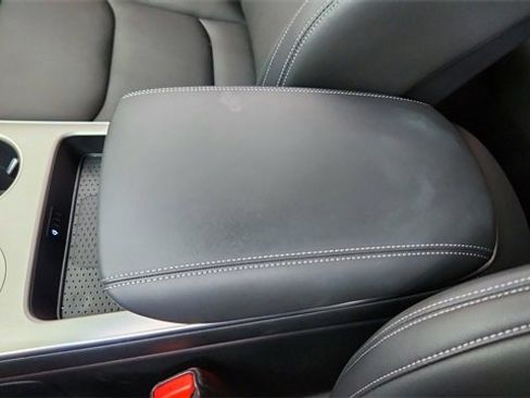 Used 2026 Genesis GV70 2.5T Select image 47