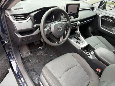 Used 2025 Toyota RAV4 XLE AWD/4WD image 14