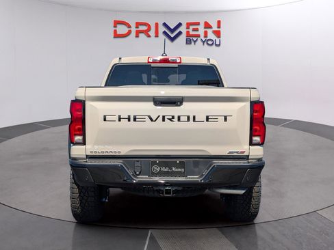 New 2026 Chevrolet Colorado ZR2 w/ Technology Package AWD/4WD image 4