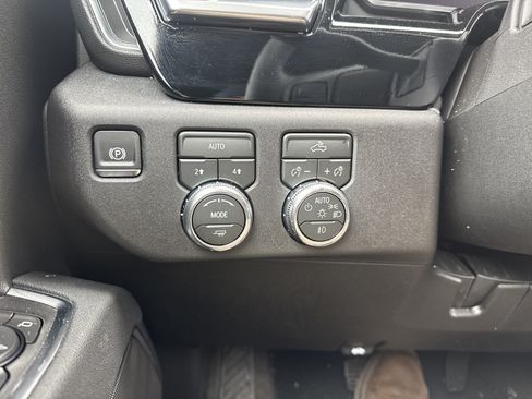 New 2026 GMC Sierra 1500 Elevation AWD/4WD image 30