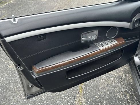 Used 2008 BMW 750Li RWD image 16
