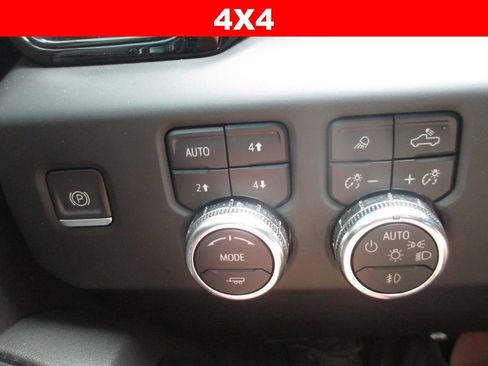 Used 2023 GMC Sierra 1500 AT4 w/ AT4 Premium Package AWD/4WD image 35