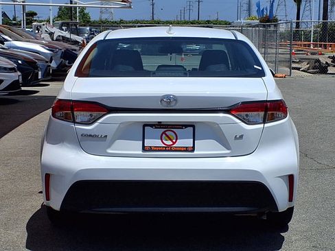 Used 2024 Toyota Corolla LE FWD image 6