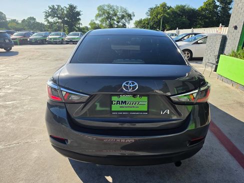 Used 2017 Toyota Yaris iA FWD image 14