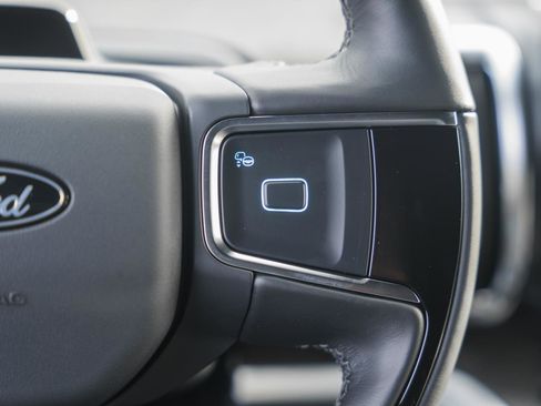 New 2025 Ford Expedition Max Platinum w/ Stealth Performance Package image 39