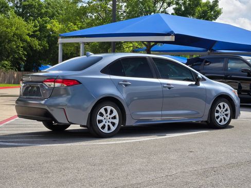 Used 2024 Toyota Corolla LE FWD image 3