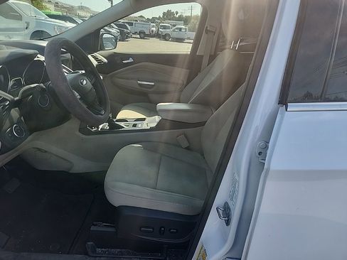 Used 2018 Ford Escape SE w/ SE Sync 3 Package image 19