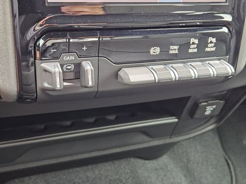 Used 2026 RAM 3500 Tradesman AWD/4WD image 22