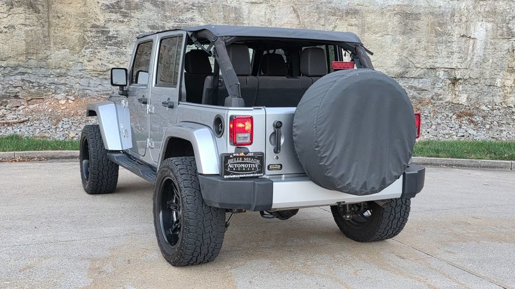 Used 2014 Jeep Wrangler Unlimited Sahara AWD/4WD image 10