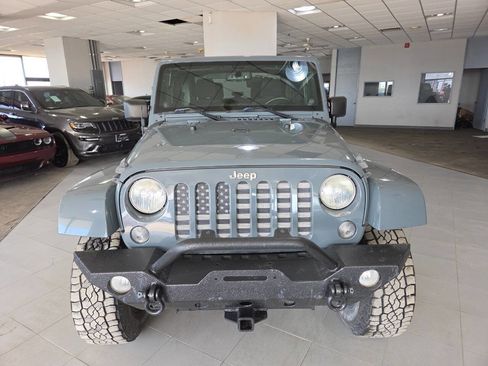 Used 2014 Jeep Wrangler Sahara w/ Connectivity Group AWD/4WD image 2