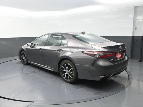 Used 2024 Toyota Camry SE FWD image 6