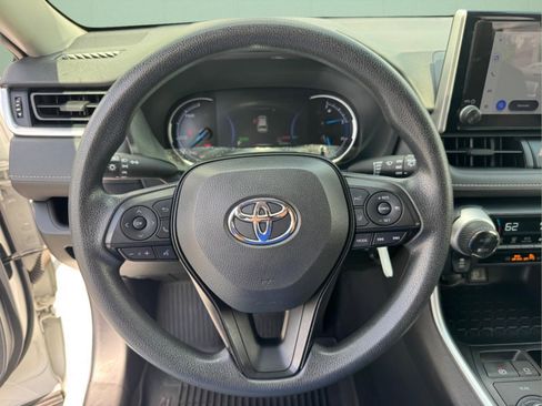 Used 2023 Toyota RAV4 LE AWD/4WD image 20