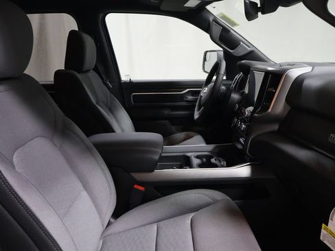 New 2026 RAM 1500 4x4 Crew Cab image 14