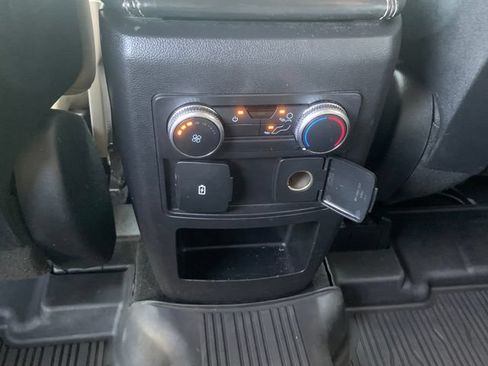 Used 2020 Ford Explorer XLT w/ Equipment Group 202A RWD image 18