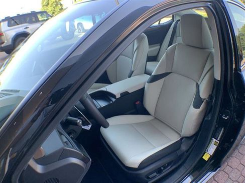 Used 2025 Lexus ES 300h w/ Premium Package image 3